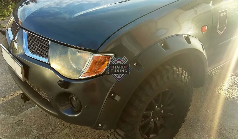 Расширители колесных арок Mitsubishi L200 (2007-2015) Вынос +70мм