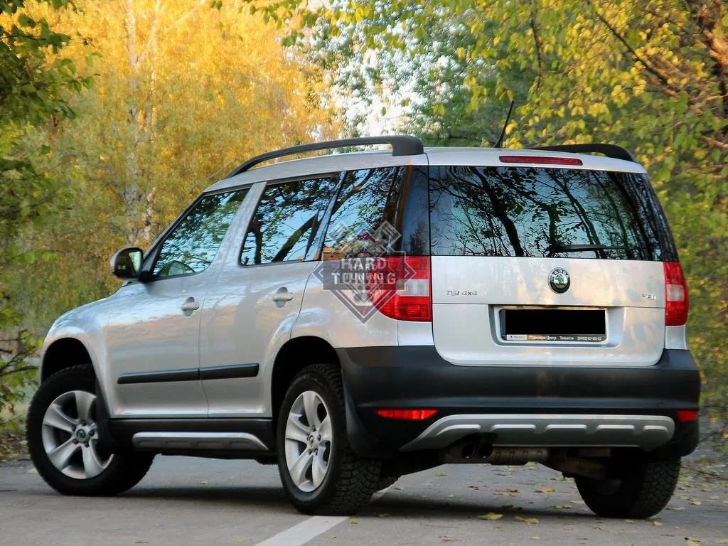 Накладки на пороги Skoda Yeti 2009-н.в.