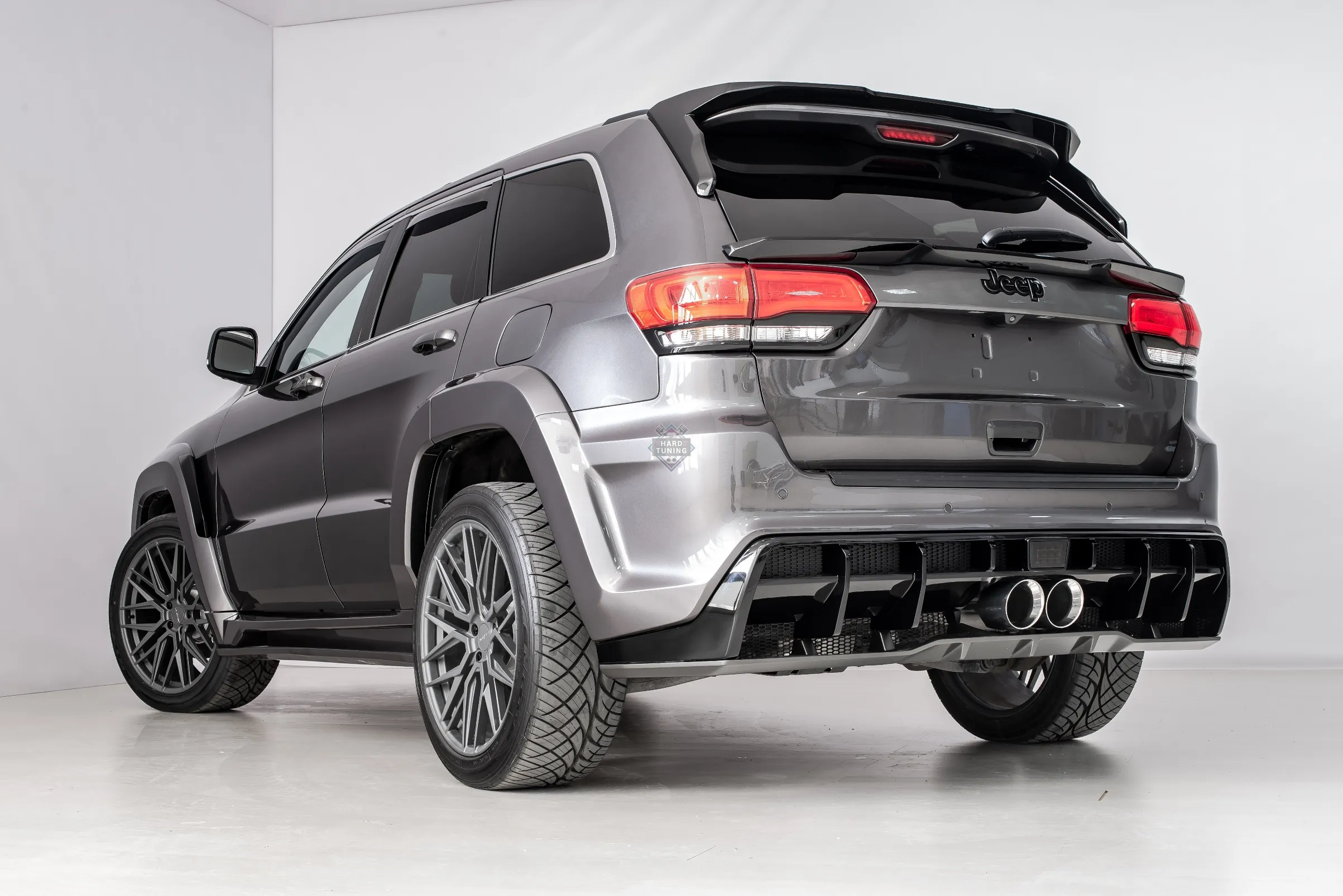 Спойлер нижний TITAN Jeep Grand Cherokee WK2
