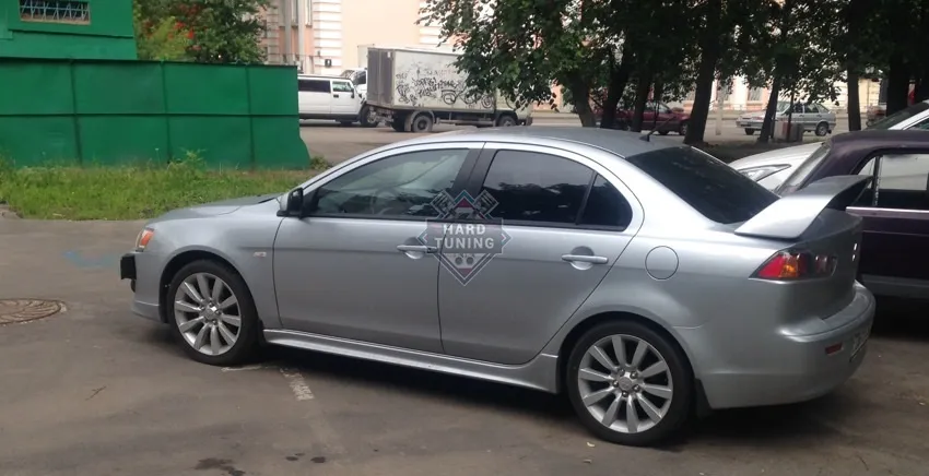 Накладки на пороги 2.0 Mitsubishi Lancer 10 (2007-2016) ABS пластик
