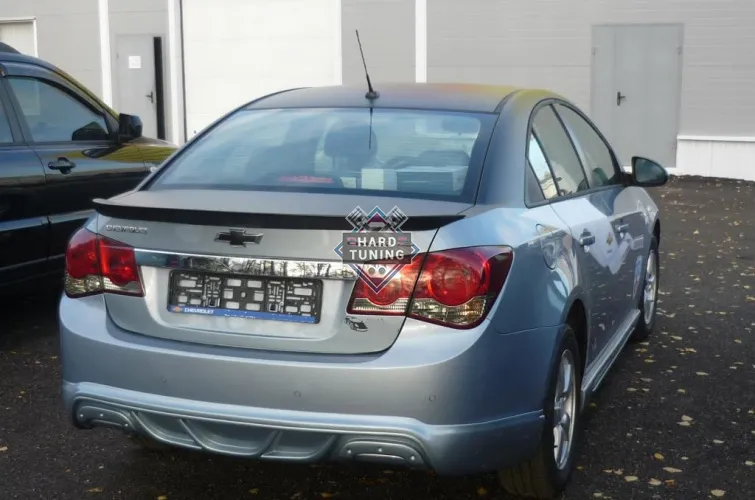 НАКЛАДКА НА ЗАДНИЙ БАМПЕР CHEVROLET var4 CRUZE ДОРЕСТАЙЛИНГ