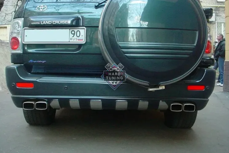 Накладка на задний бампер RED ALETTI Toyota Land Cruiser 100 / Lexus LX 470
