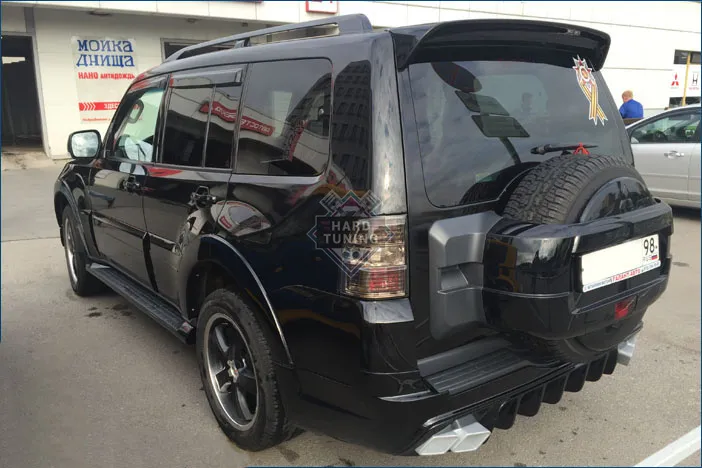 Комплект обвеса HT Mitsubishi Pajero 4 (2006-2014) дорестайлинг и 1й рестайлинг