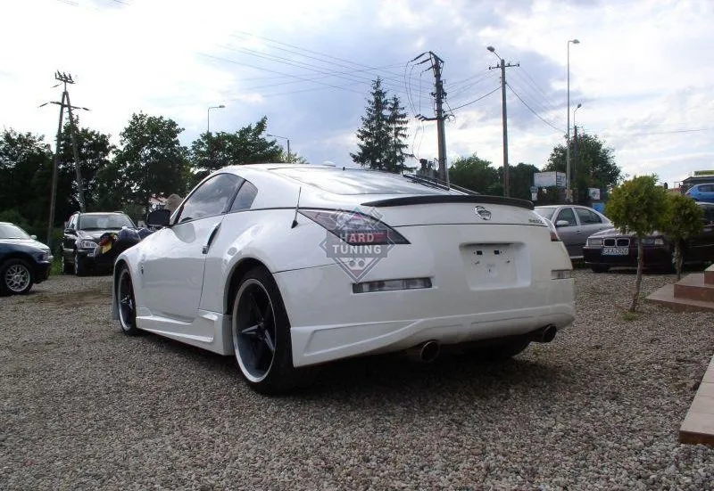 Задний бампер ST Nissan 350Z