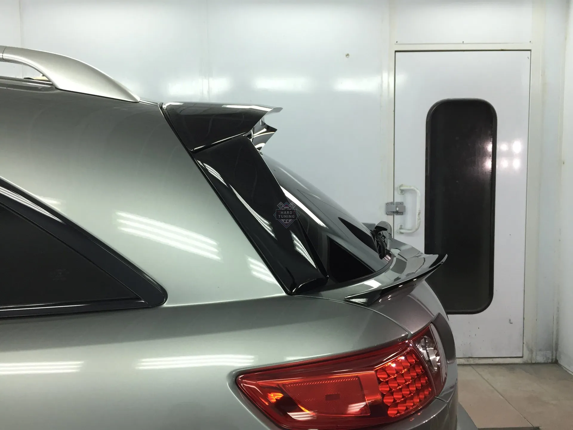 Спойлер верхний Performance Infiniti FX35/FX45 (S50)