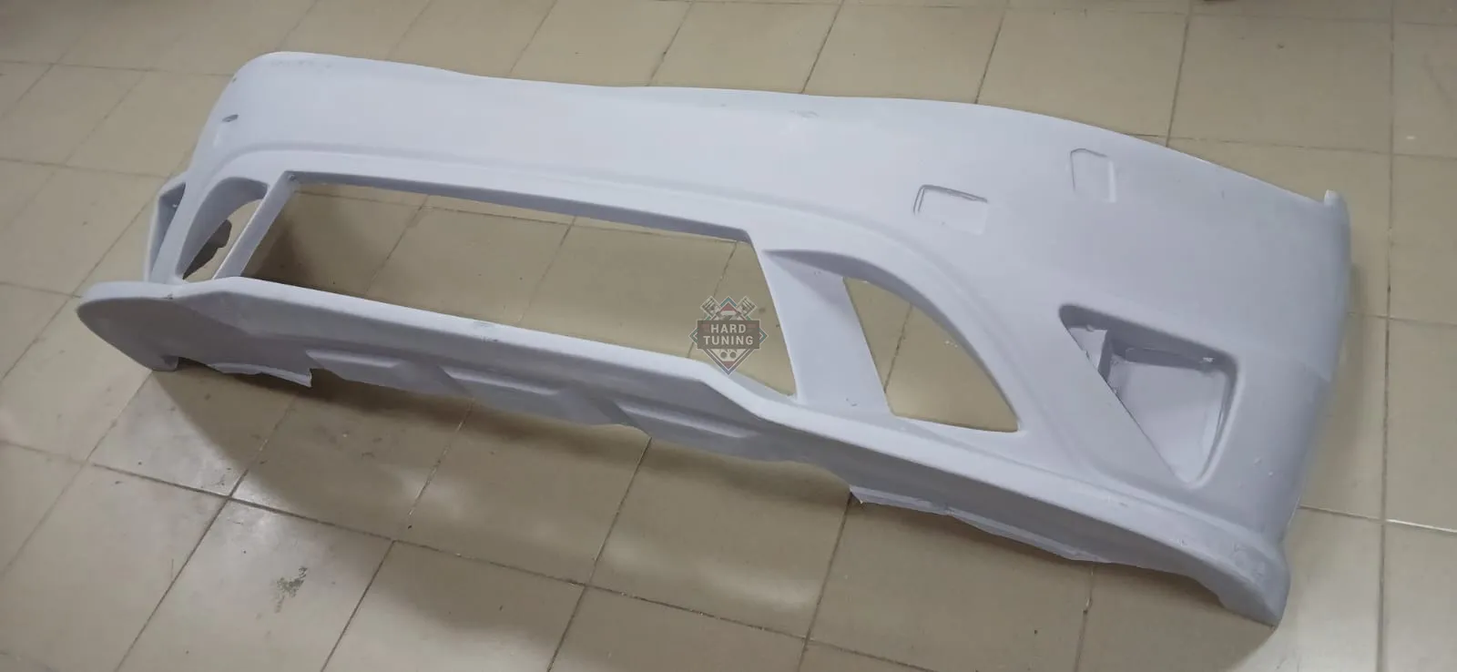Передний бампер NEODESIGN Honda Civic 8 5D