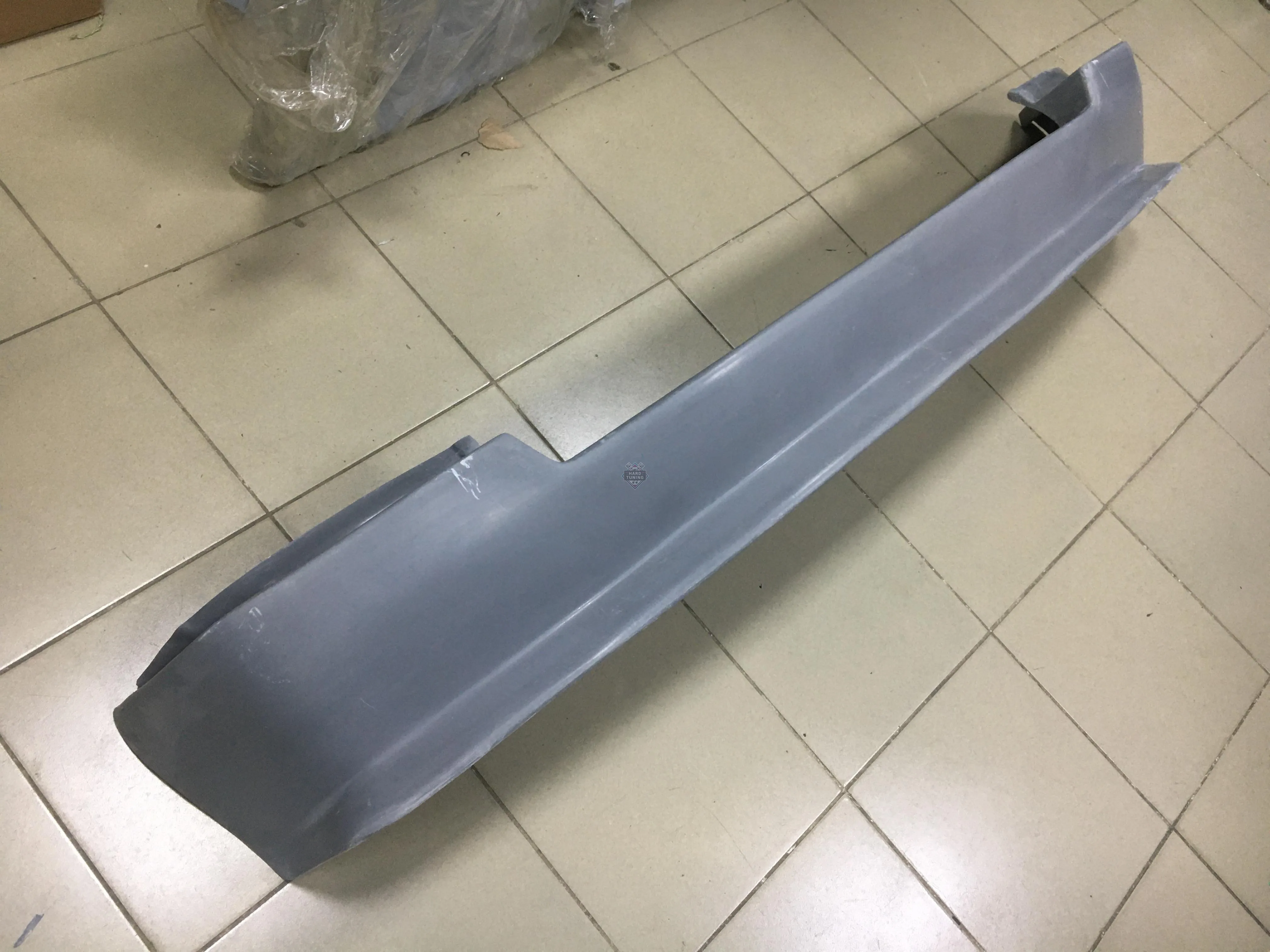Накладка на передний бампер KAMEI Mercedes E-Class W123
