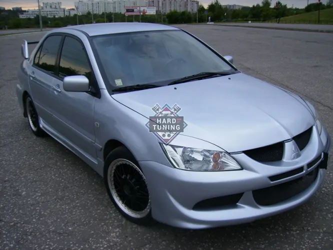 Передний бампер в стиле EVO Mitsubishi Lancer 9 (2003-2009)