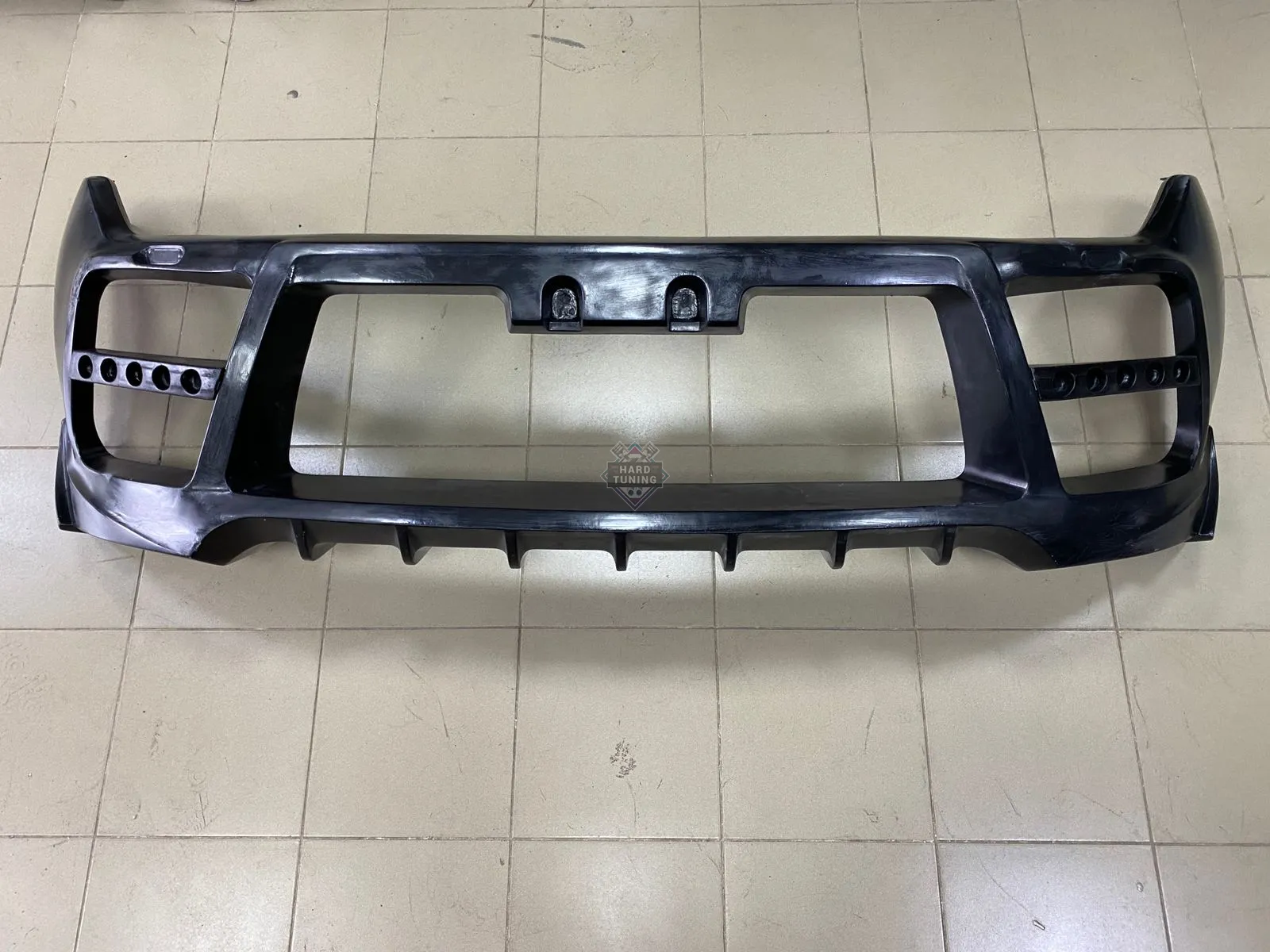 Передний бампер HT Mitsubishi Pajero 4 (2006-2014) дорестайлинг и 1й рестайлинг