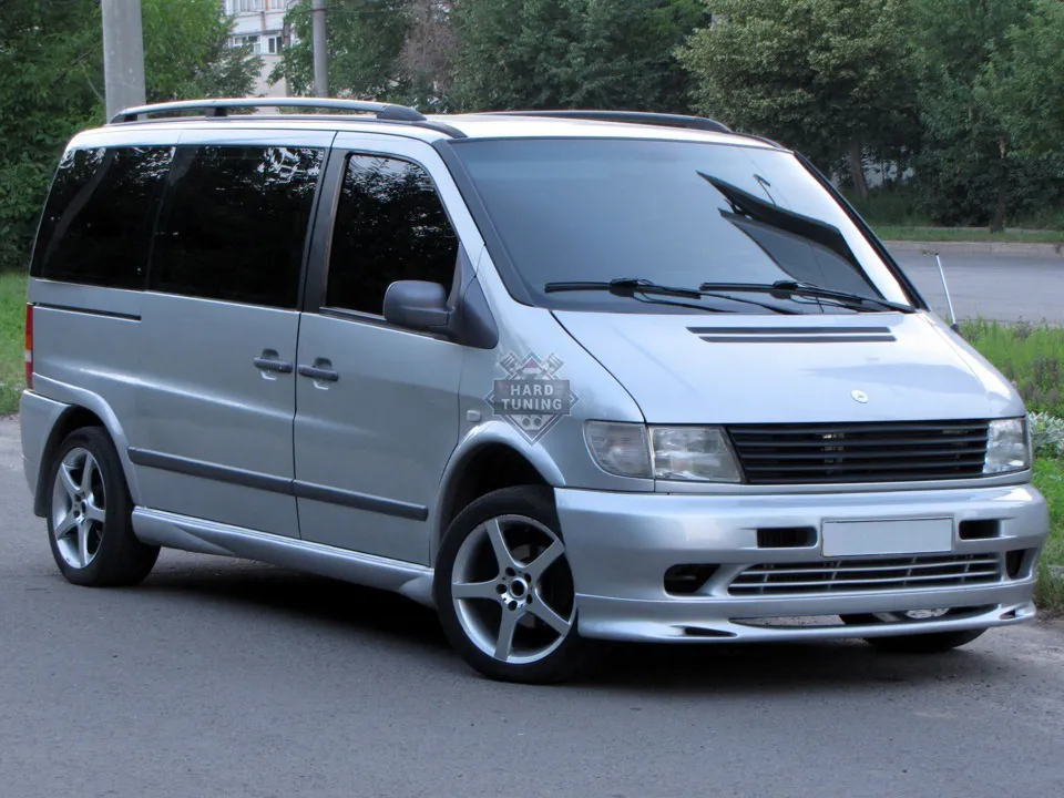 Накладки на пороги AMG Mercedes Vito (W638)