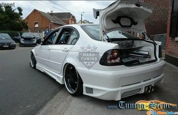 Задний бампер CARZONE BMW E46