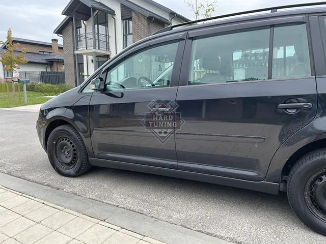Накладка на пороги HT Volkswagen Touran 2003 — 2015