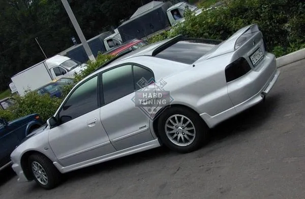 Спойлер (козырек) для Mitsubishi Galant 8