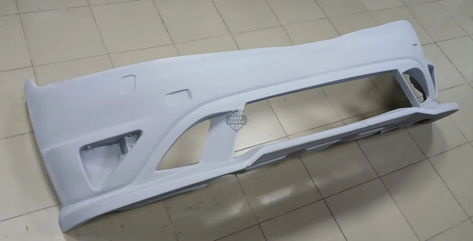 Передний бампер NEODESIGN Honda Civic 8 5D