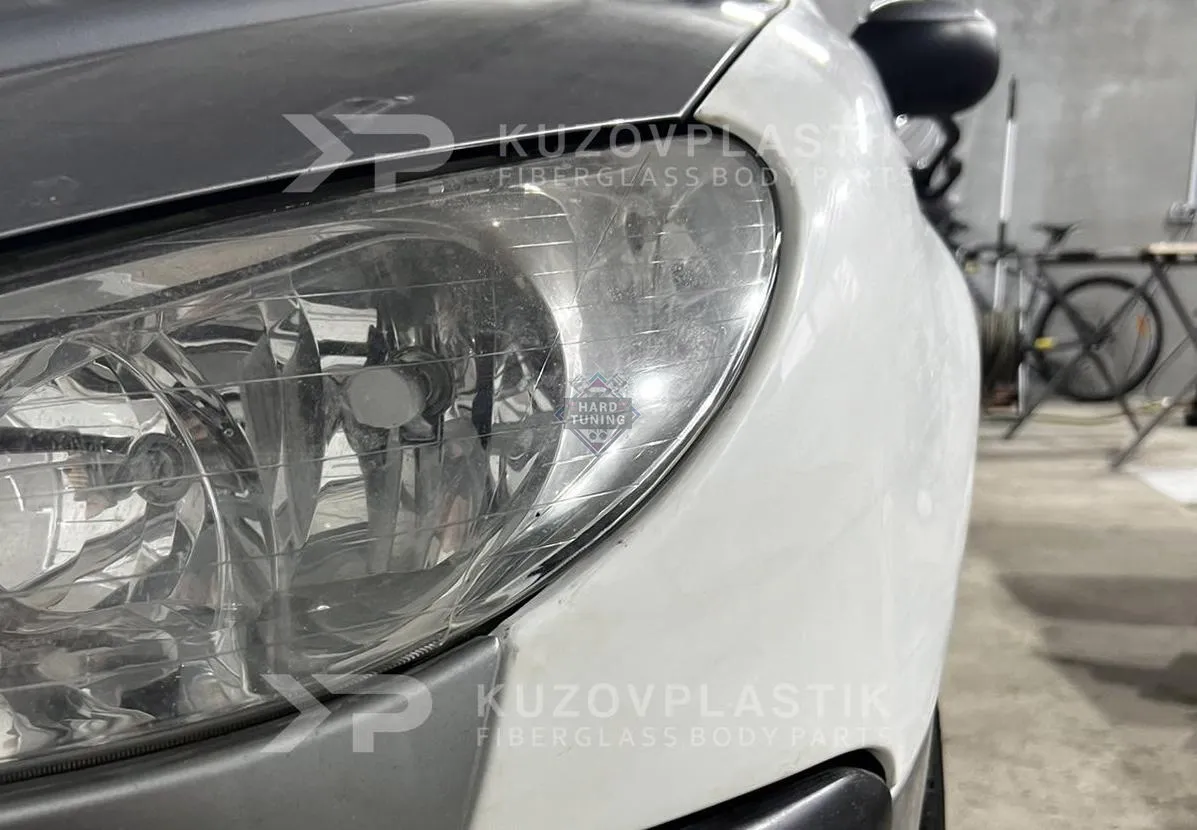 Передние крылья Peugeot 206 пластиковые штатные комплект