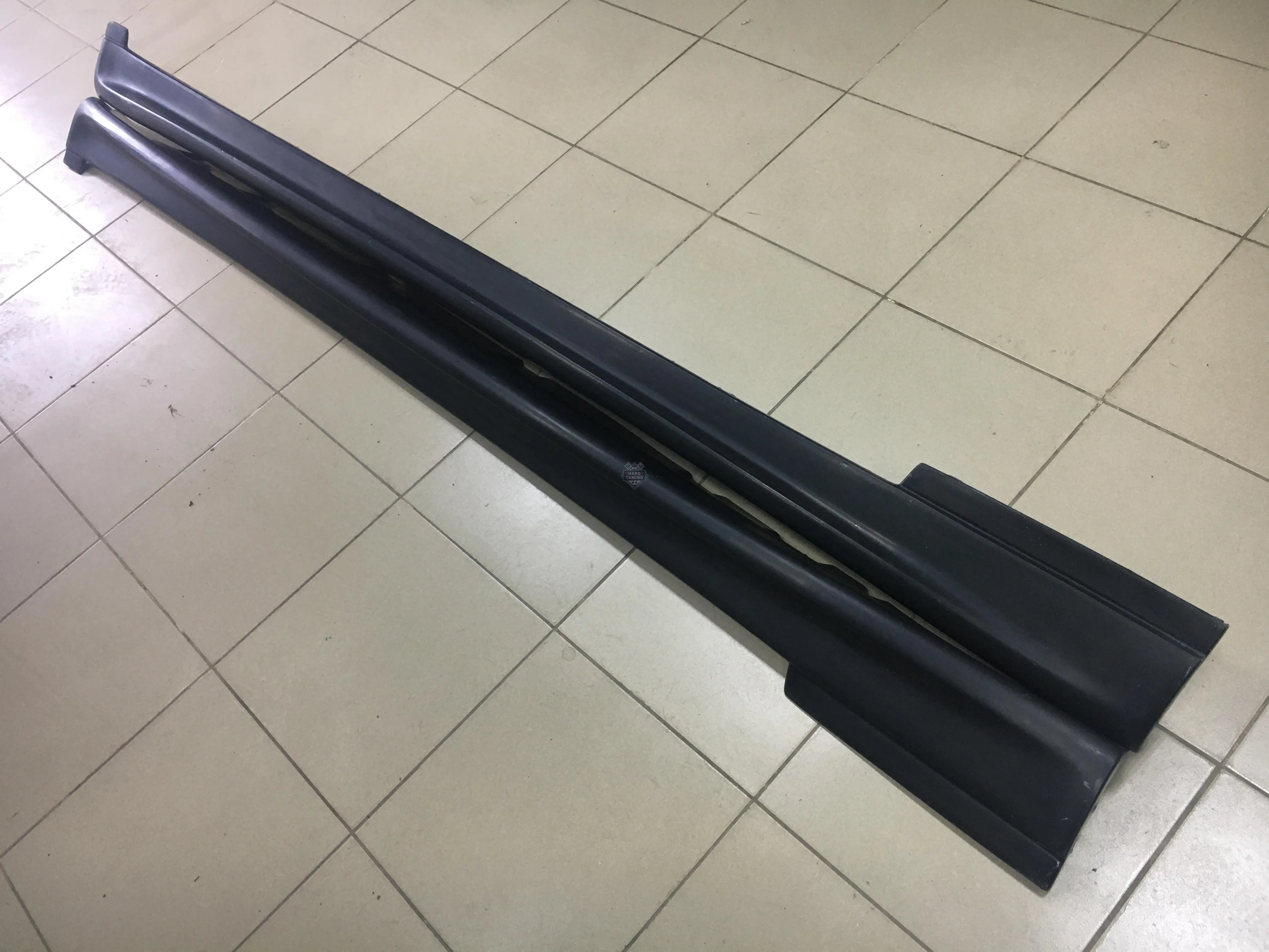 Накладки на пороги ZENDER BMW E34