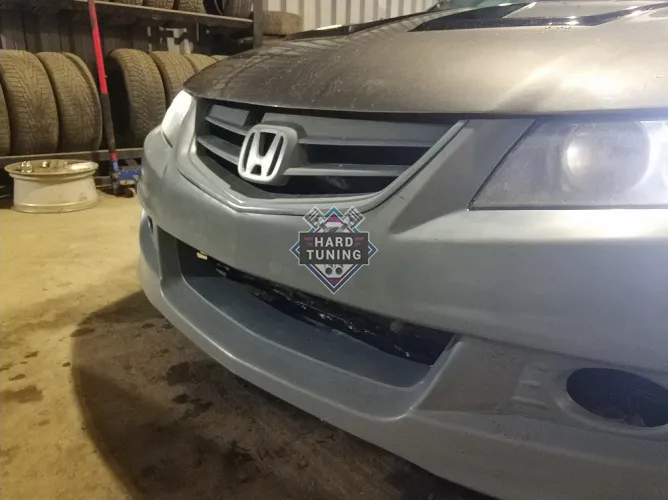 Решетка радиатора MODULO Honda Accord 7