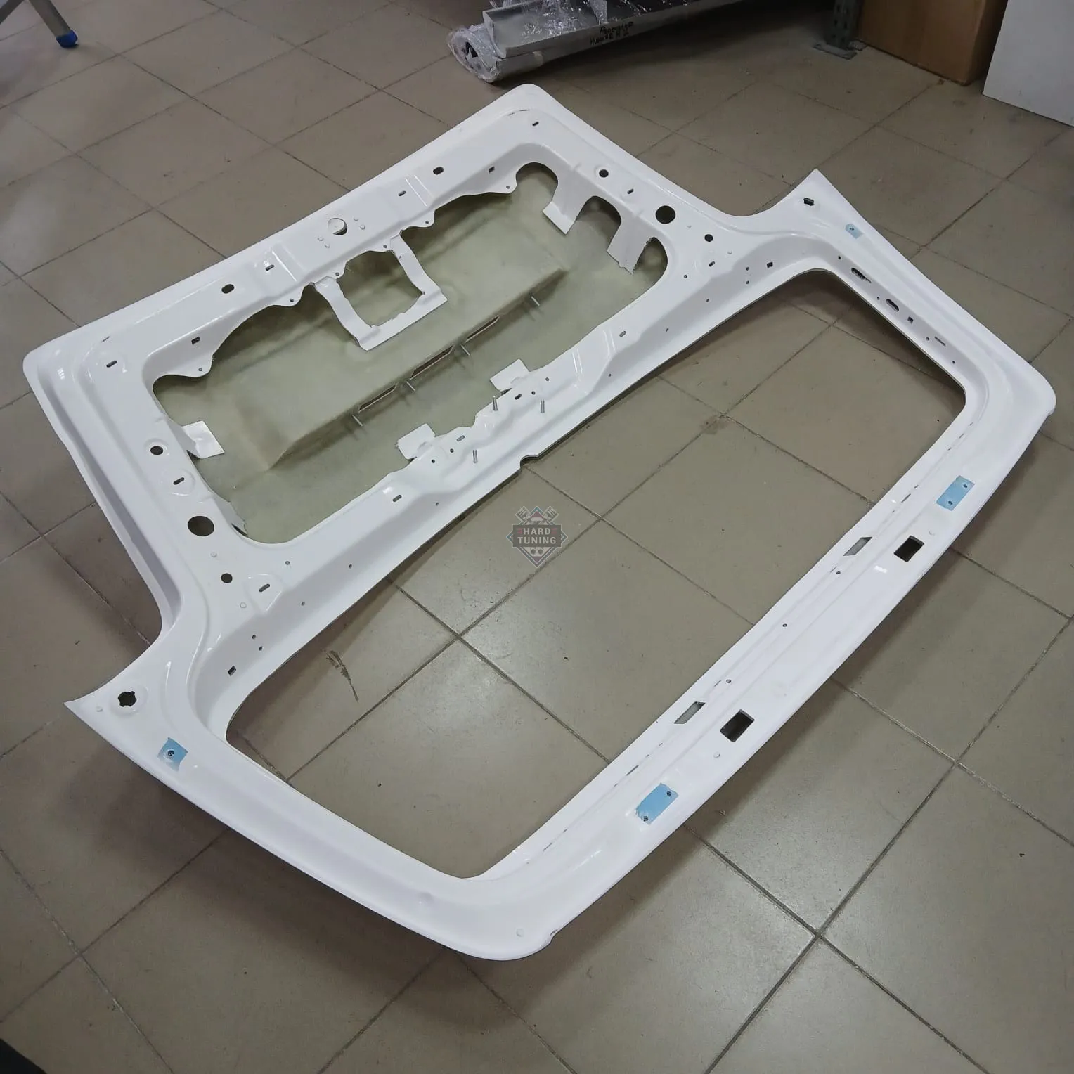 Крышка багажника стеклопластик Volkswagen Touran 1