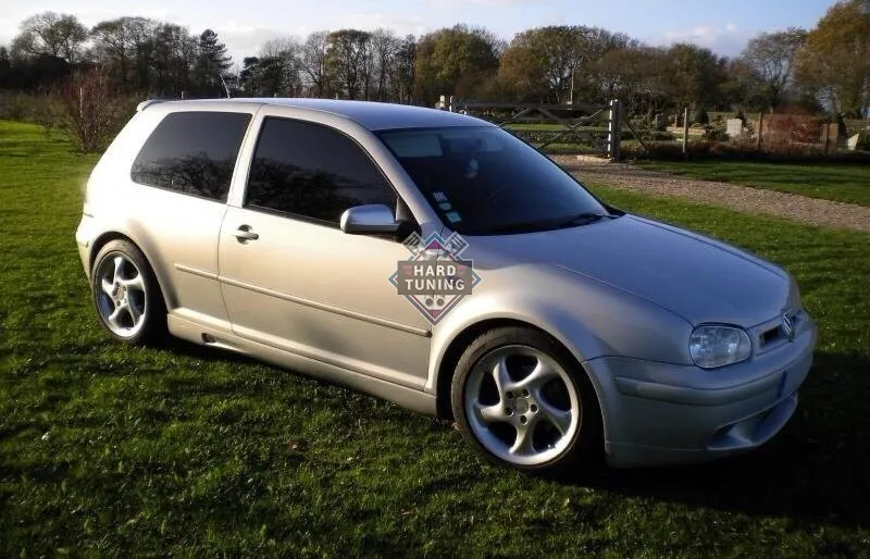 Накладки на пороги Caractere Volkswagen Golf 4
