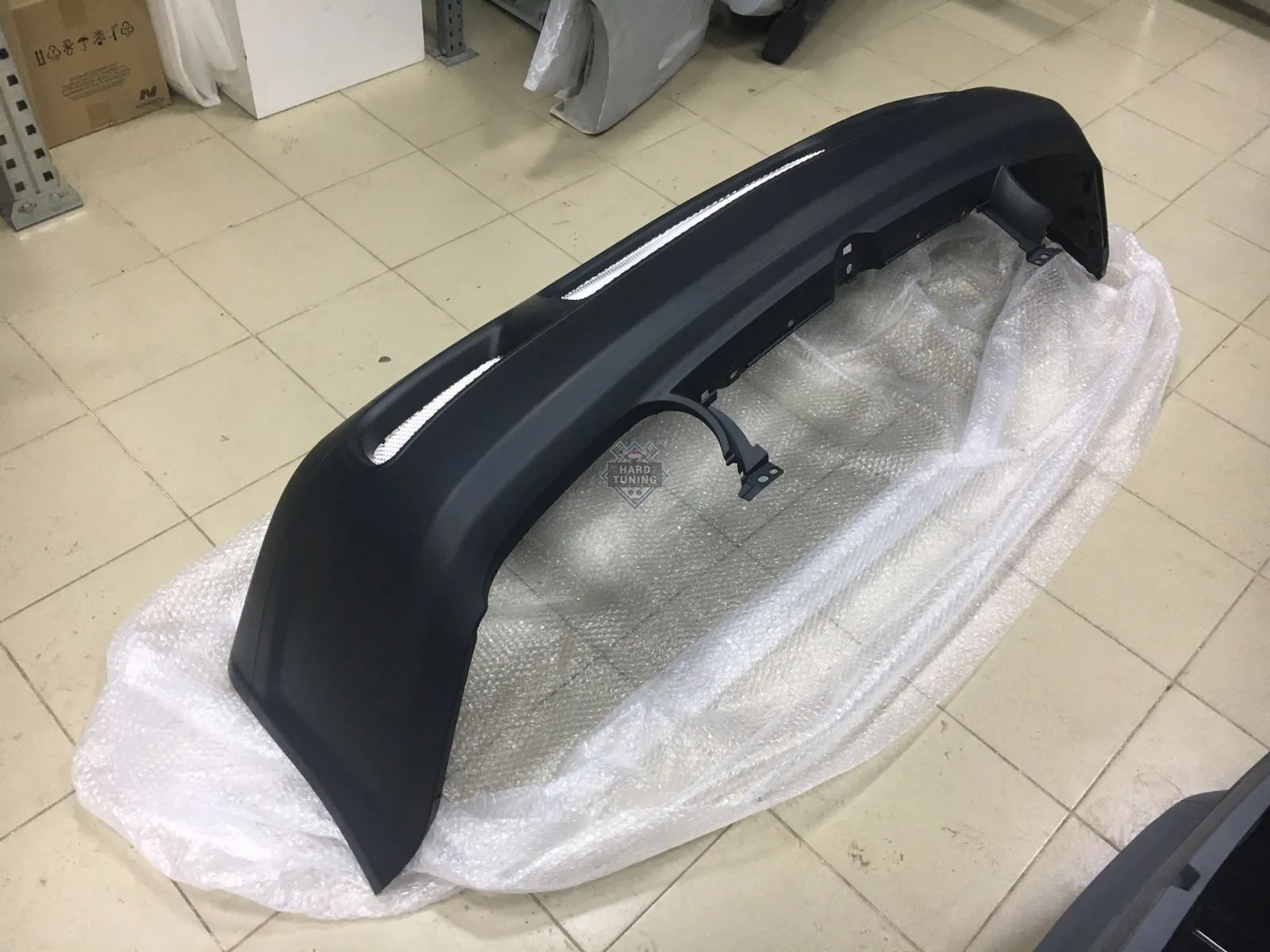 Передний бампер SPORT (R32) Volkswagen Golf 4 (1997-2003)