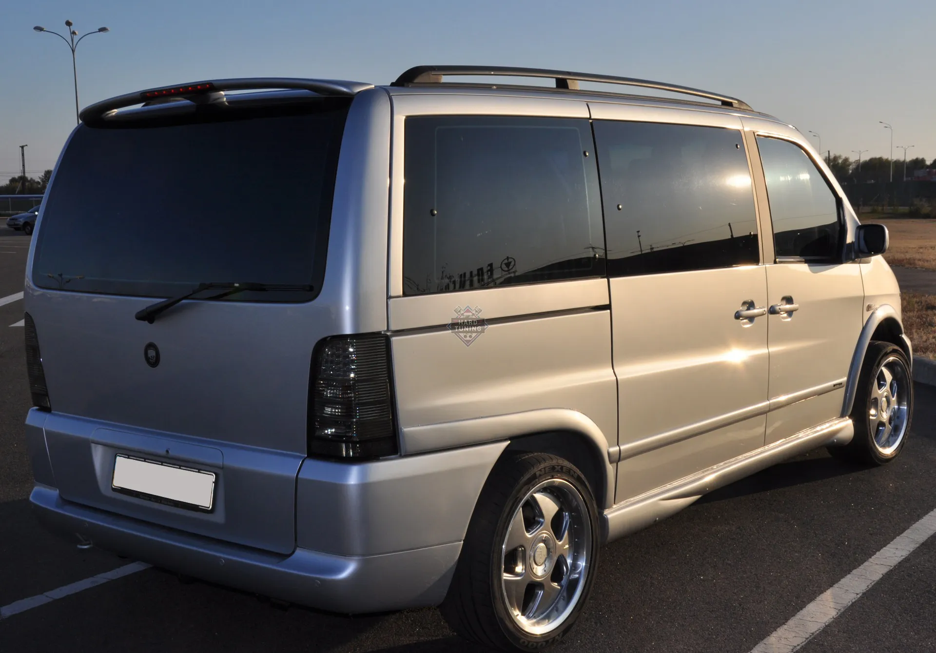 Накладки на пороги AMG Mercedes Vito (W638)