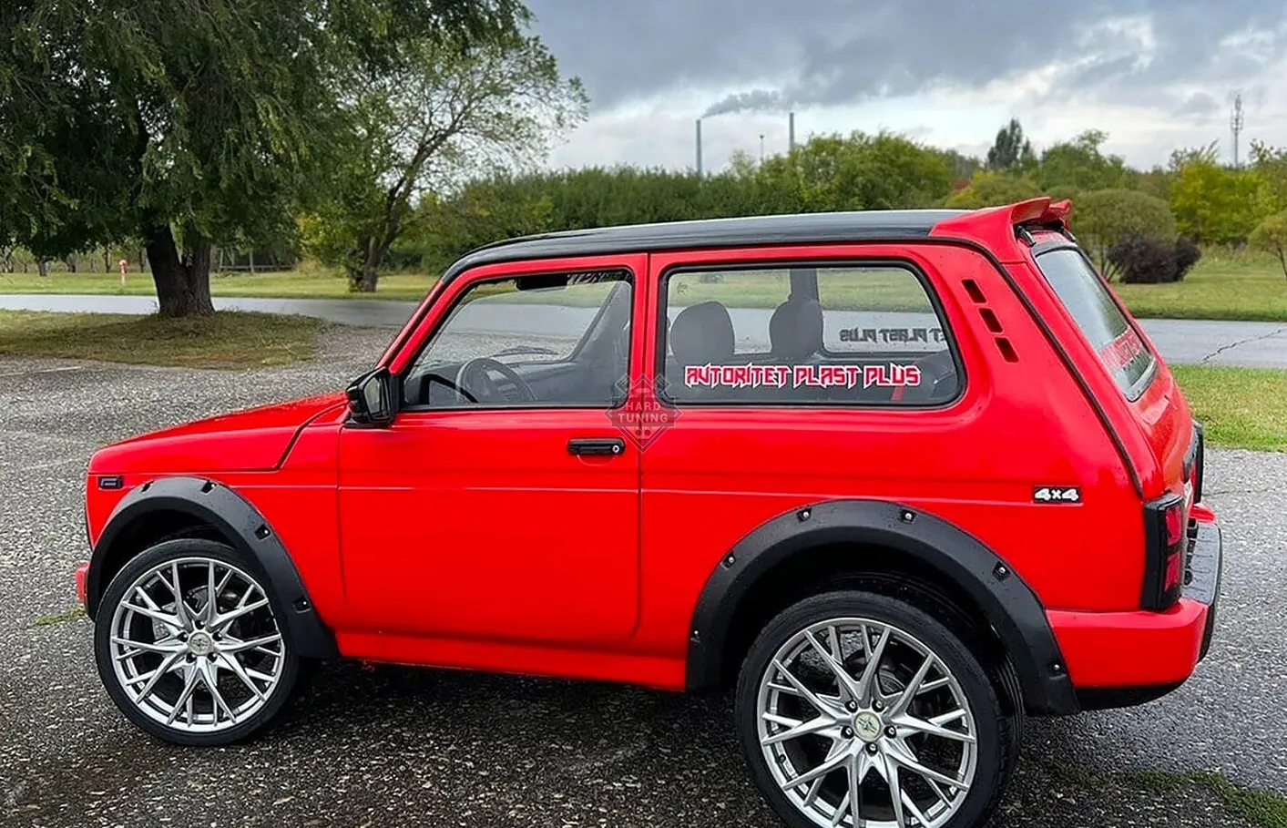 Расширители арок +40мм Lada Niva 4x4 Urban 3D (трехдверный)