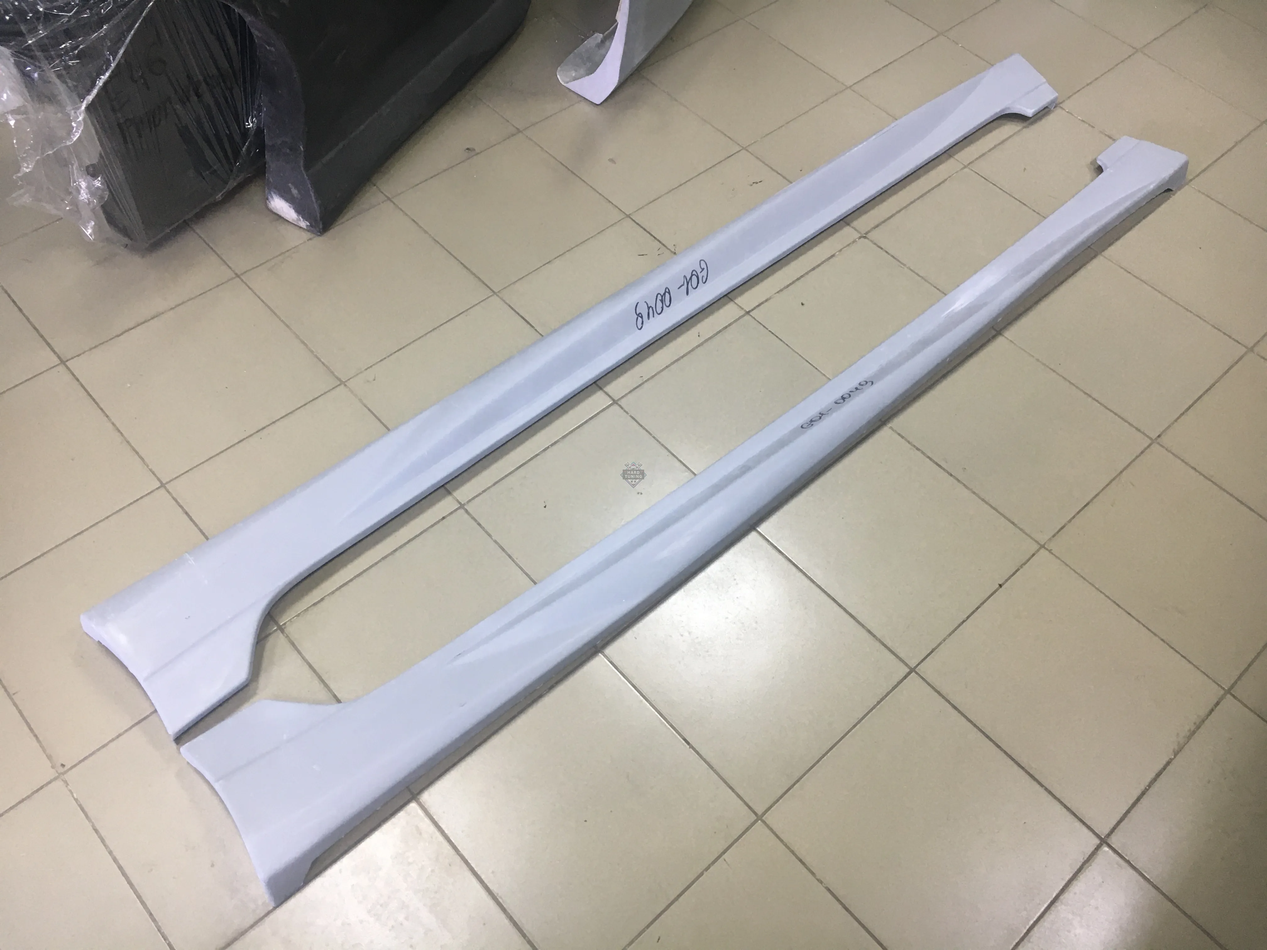 Накладки на пороги NEFDESIGN Hyundai Elantra/Avante 2010-2014