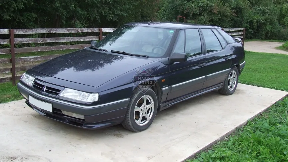 Накладка на передний бампер ZENDER Citroen XM