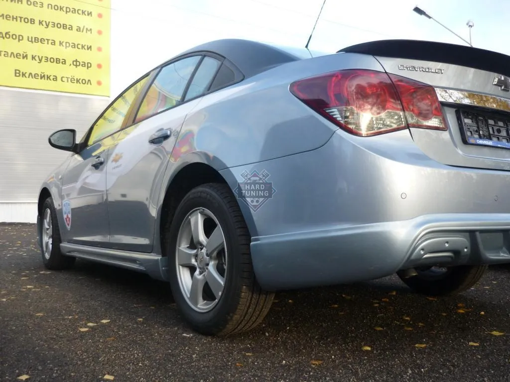 НАКЛАДКА НА ЗАДНИЙ БАМПЕР CHEVROLET var4 CRUZE ДОРЕСТАЙЛИНГ
