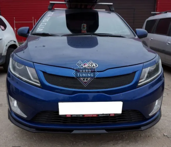 Накладка на решетку радиатора GT KIA Rio 3 дорестайлинг