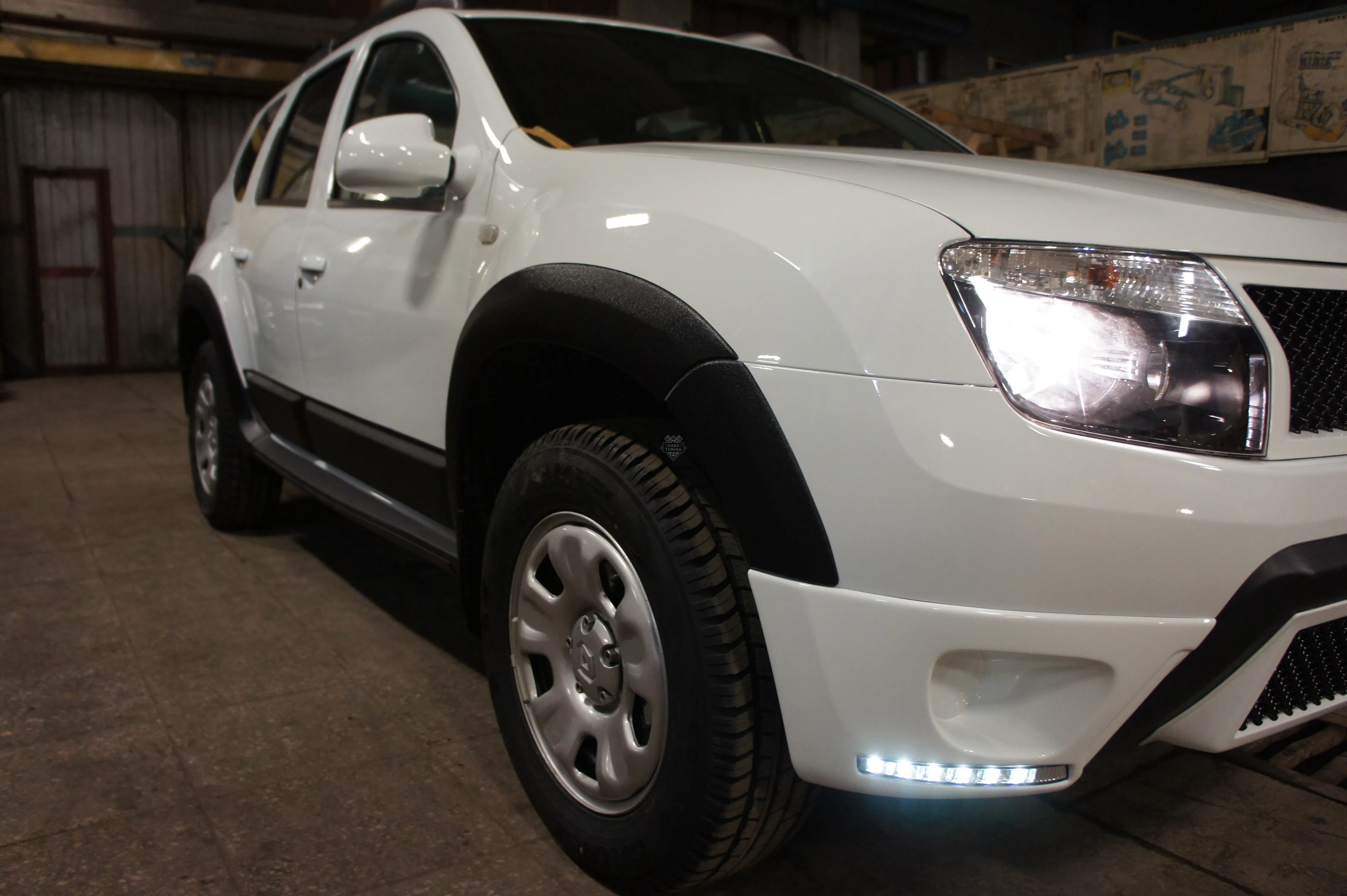 Расширители арок (мат) Renault Duster 2010-2015