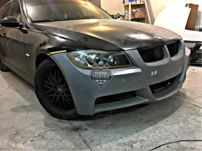 Передний бампер M tech BMW 3 ER E90 дорест