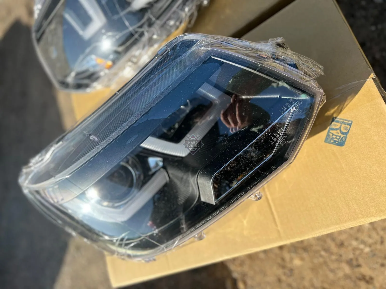 Передние фары Volkswagen T5 (2010-2015) U-LED Light черные