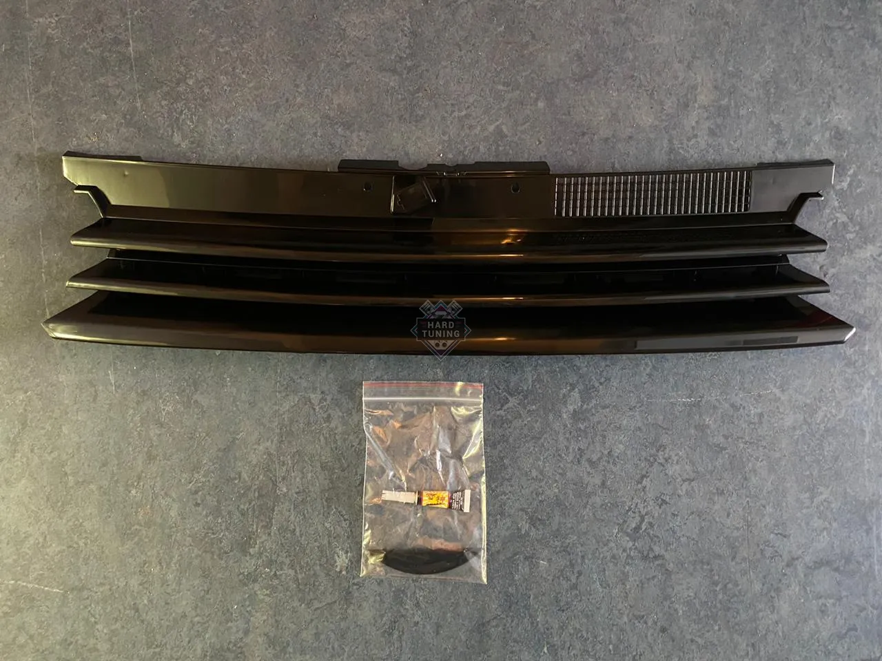 Решетка радиатора JOM жалюзи Volkswagen Golf 4