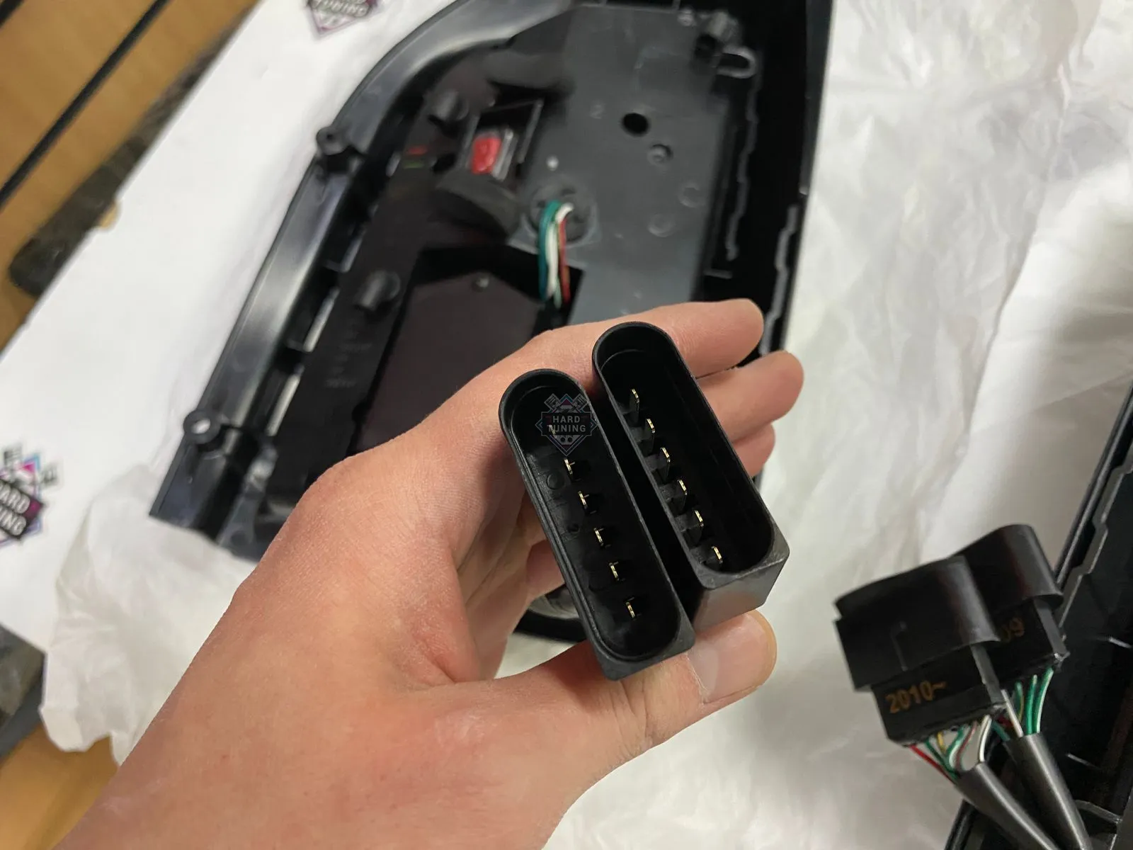 Задние фары VW T5 (2003-2009) / 2010-2015 LED BAR TAIL LIGHTS SMOKE fits черно-красные