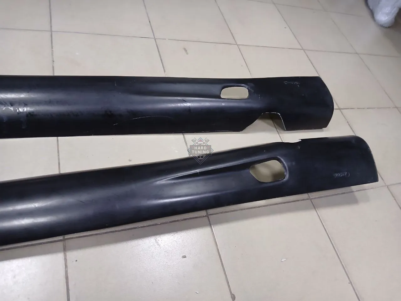 Накладки на пороги Caractere Volkswagen Golf 4