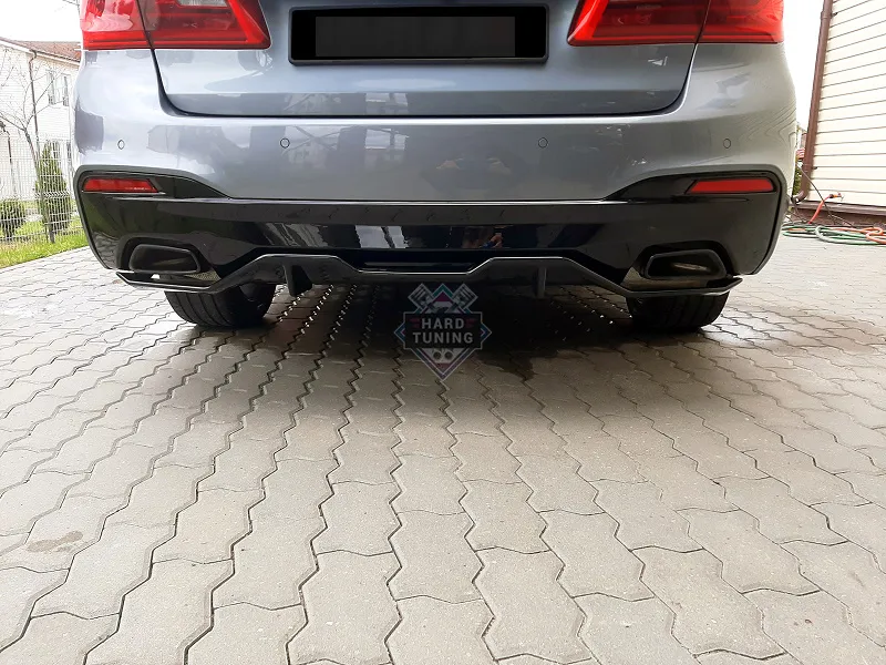 Диффузор заднего бампера BMW 5-series (G30). Аналог М-Perfomance 2 клыка