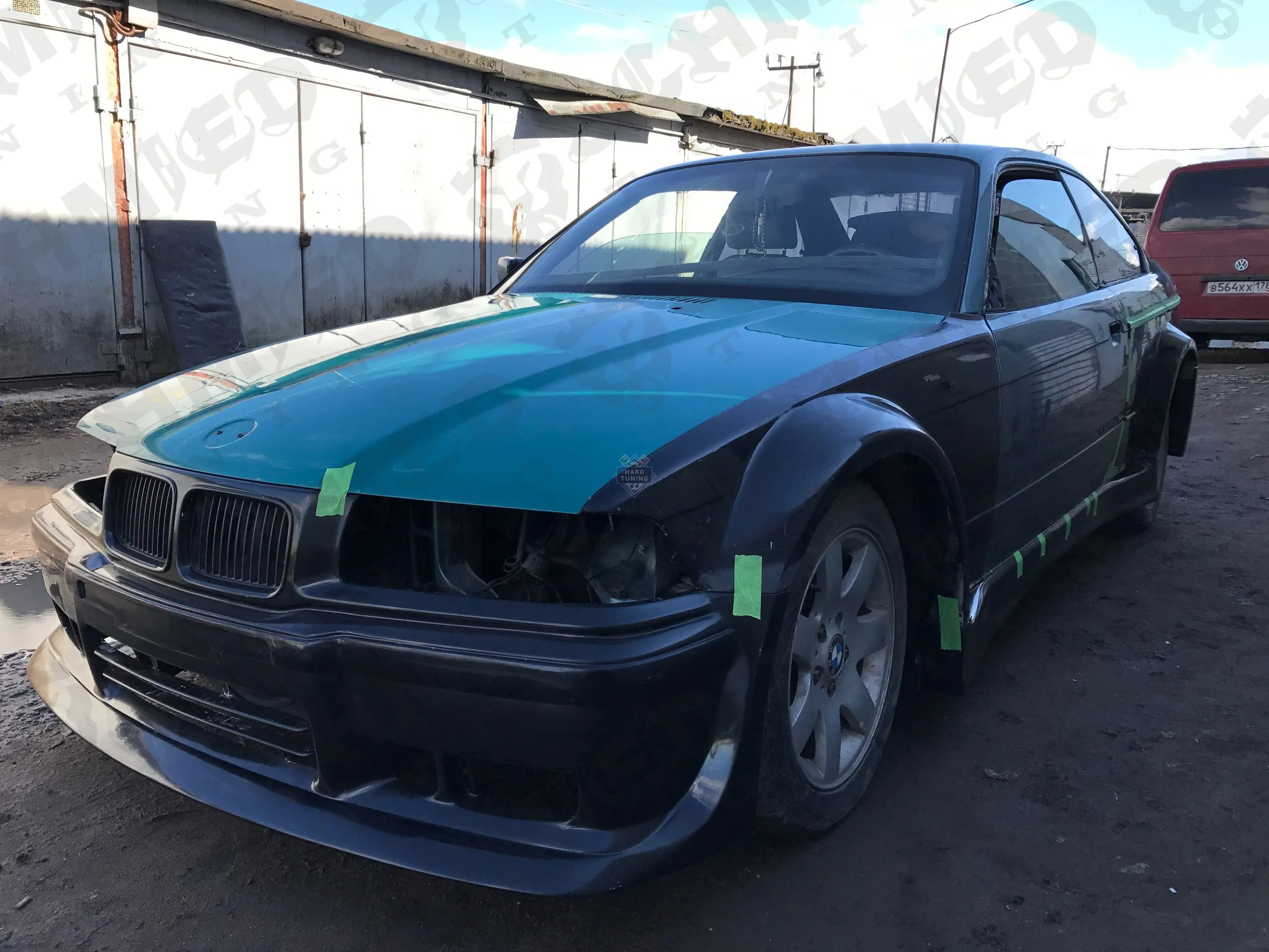 Передние крылья с расширением M3 GTR BMW E36 купе