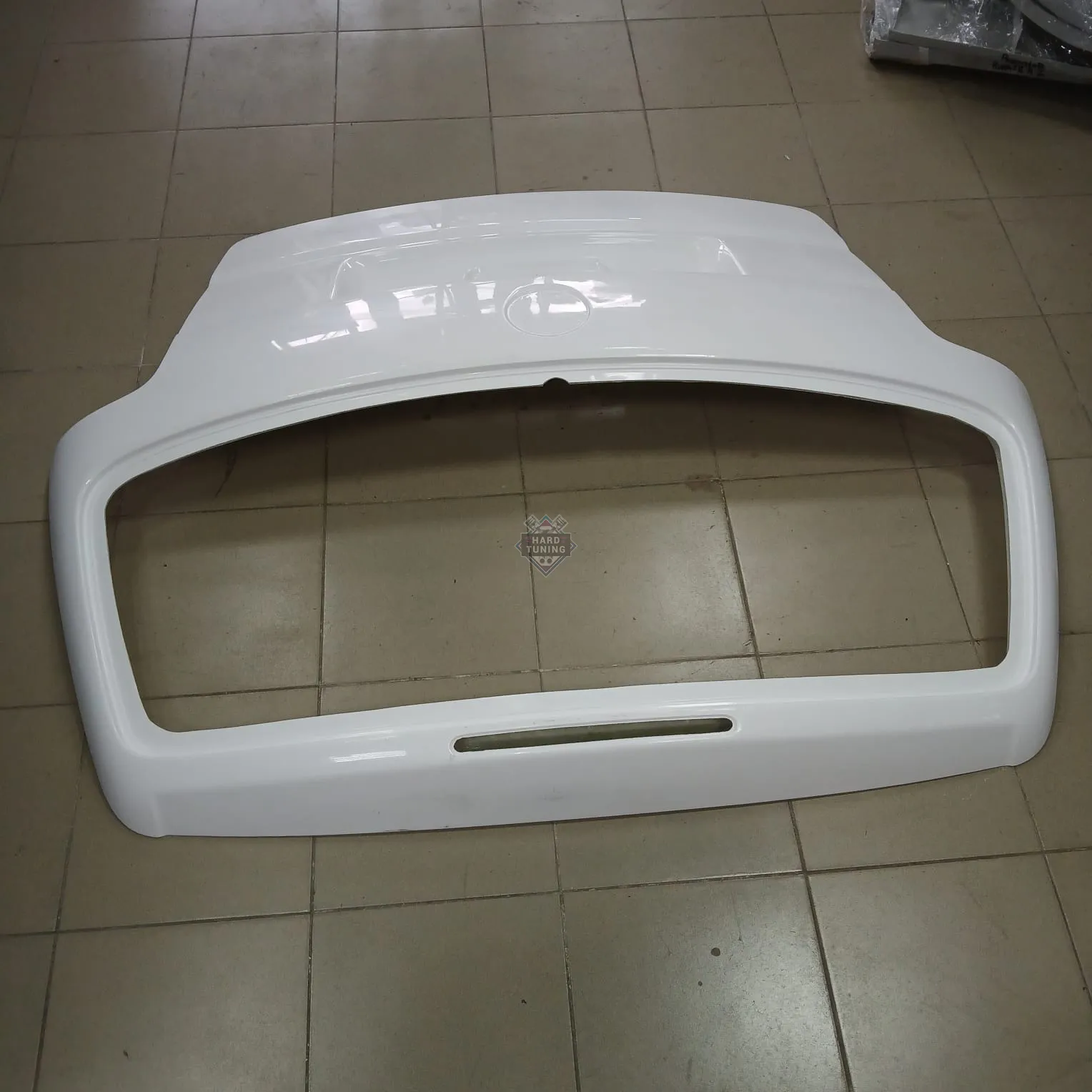 Крышка багажника стеклопластик Volkswagen Touran 1
