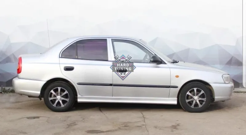 Накладки на пороги Hyundai Accent ABS