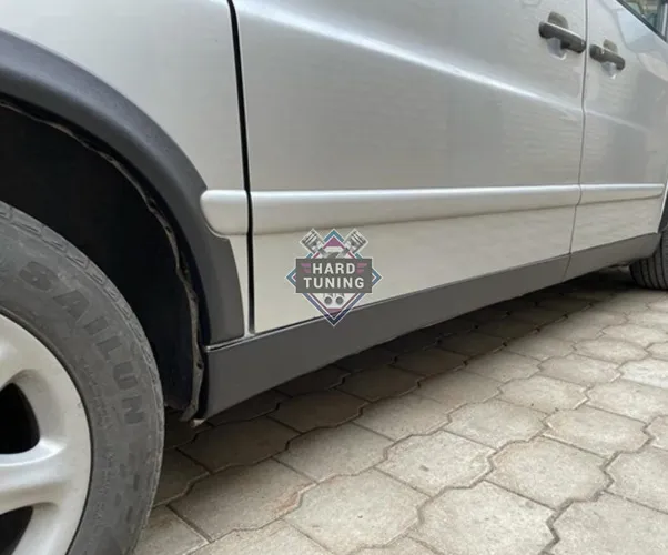 Накладки на пороги HT Mercedes Vito (W638)