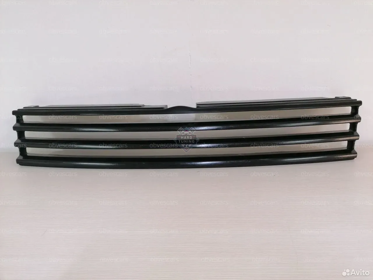 Решетка радиатора Volkswagen Touareg 2015-2018
