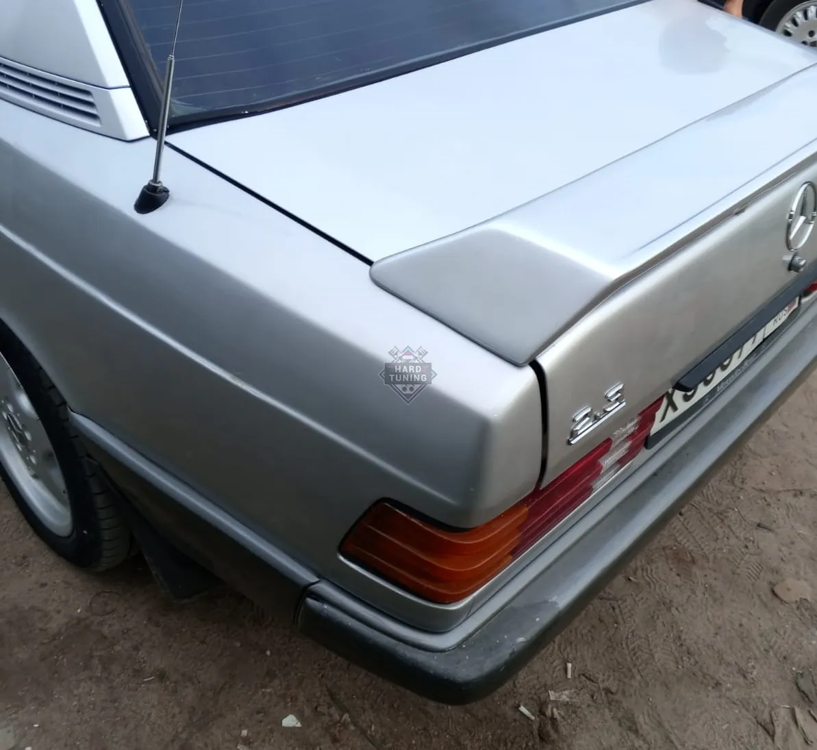 Спойлер CSR Mercedes 190 W201