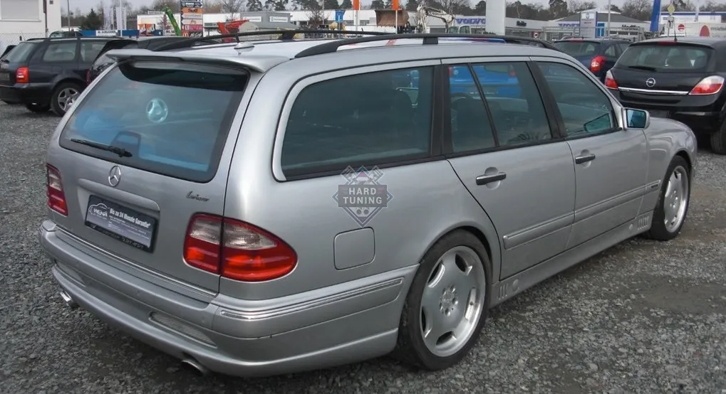 Накладка на задний бампер LORINSER Mercedes E-Class W210