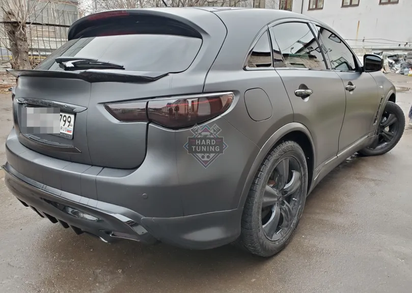 Накладки на задний бампер Nismo Infiniti FX30D/FX35/FX37/FX50/QX70 (S51)