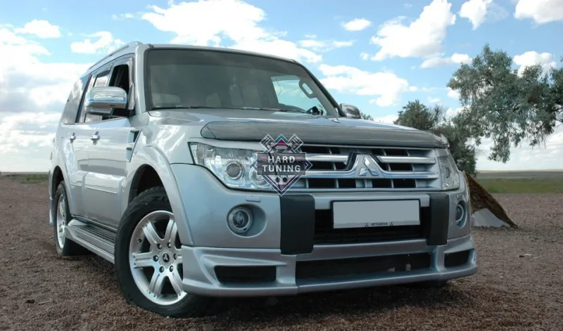 Накладка на передний бампер ROAR Mitsubishi Pajero 4 (2006-2012) ABS пластик