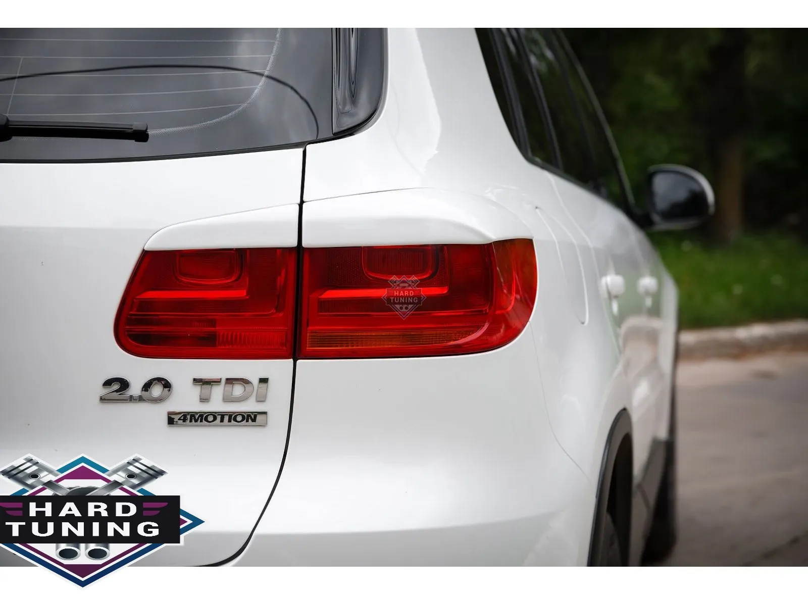 РЕСНИЦЫ ЗАДНИЕ VOLKSWAGEN TIGUAN 2011-2016 АБС ПЛАСТИК