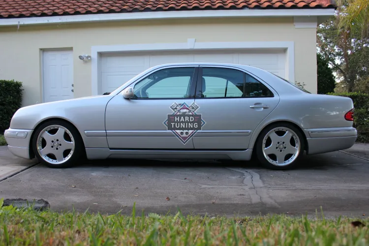 Накладки на пороги WALD INTERNATIONAL Mercedes E-Class W210