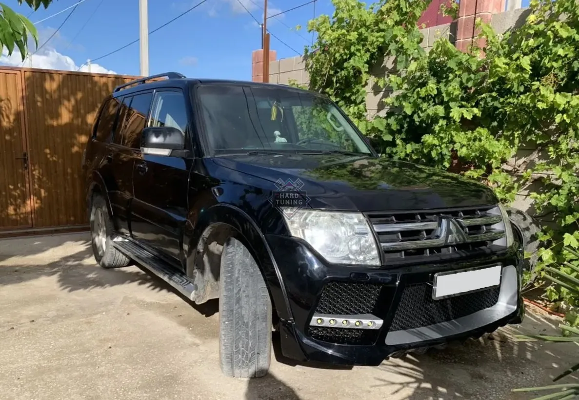 Передний бампер HT Mitsubishi Pajero 4 (2006-2014) дорестайлинг и 1й рестайлинг