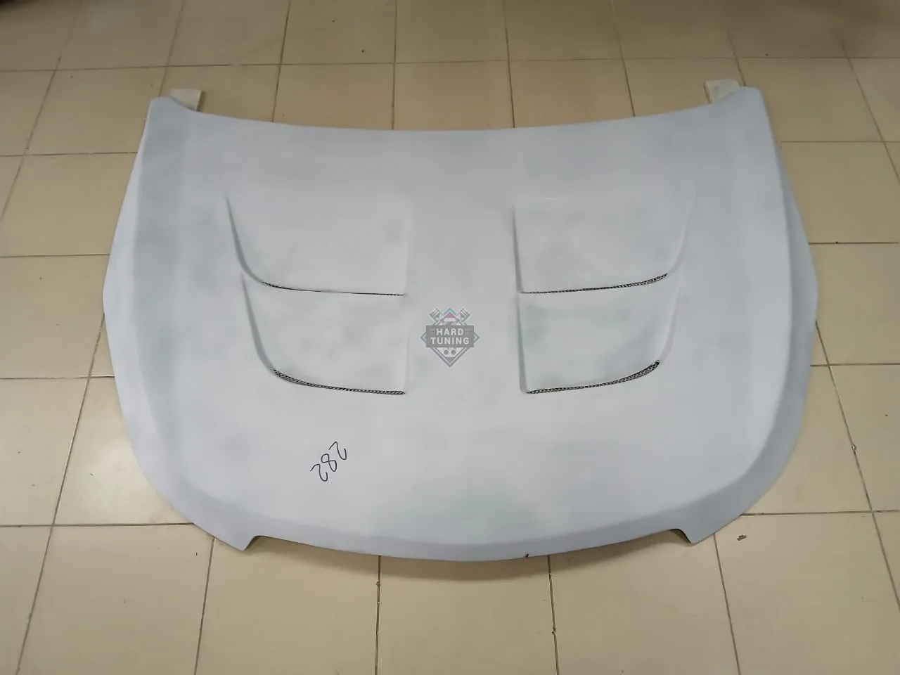 Капот с жабрами Chevrolet Cruze
